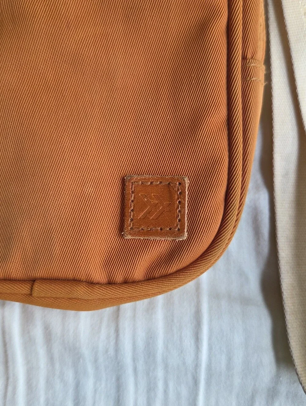 Thread Wallets Honey/Burnt Orange Crossbody Bag